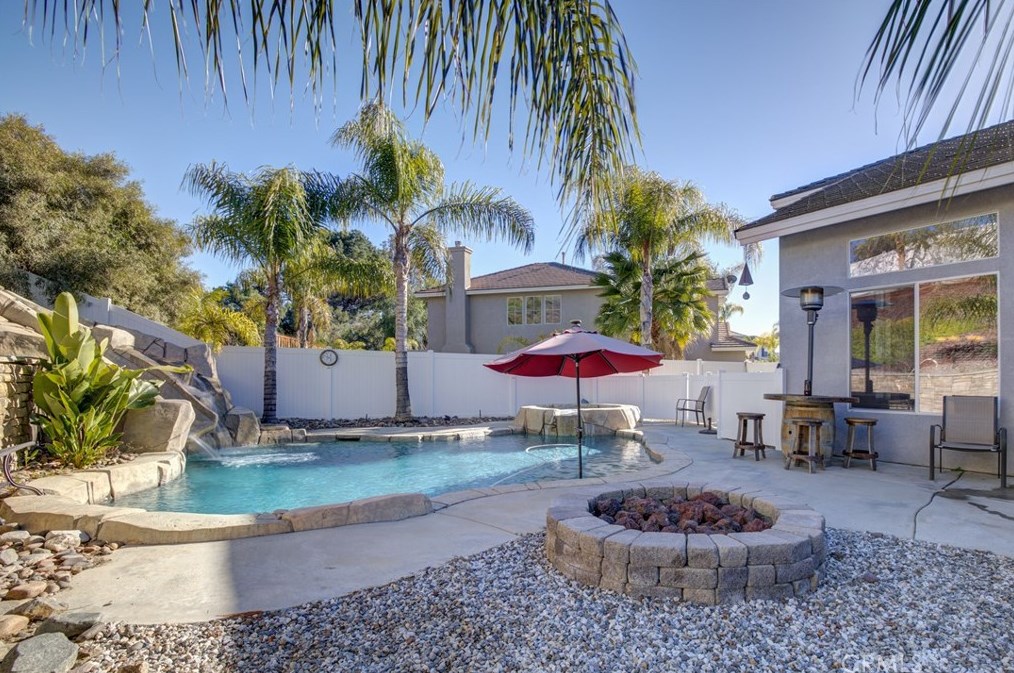 23384 Camellia Ln, Murrieta CA  92562-2229 exterior