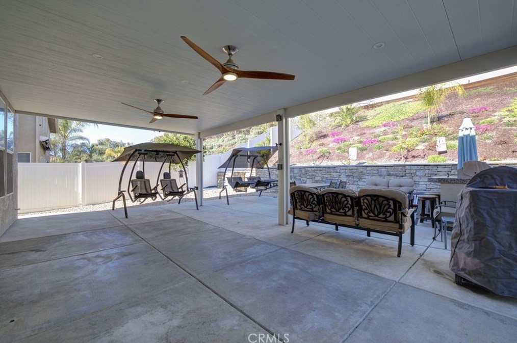 23384 Camellia Ln, Murrieta CA  92562-2229 exterior