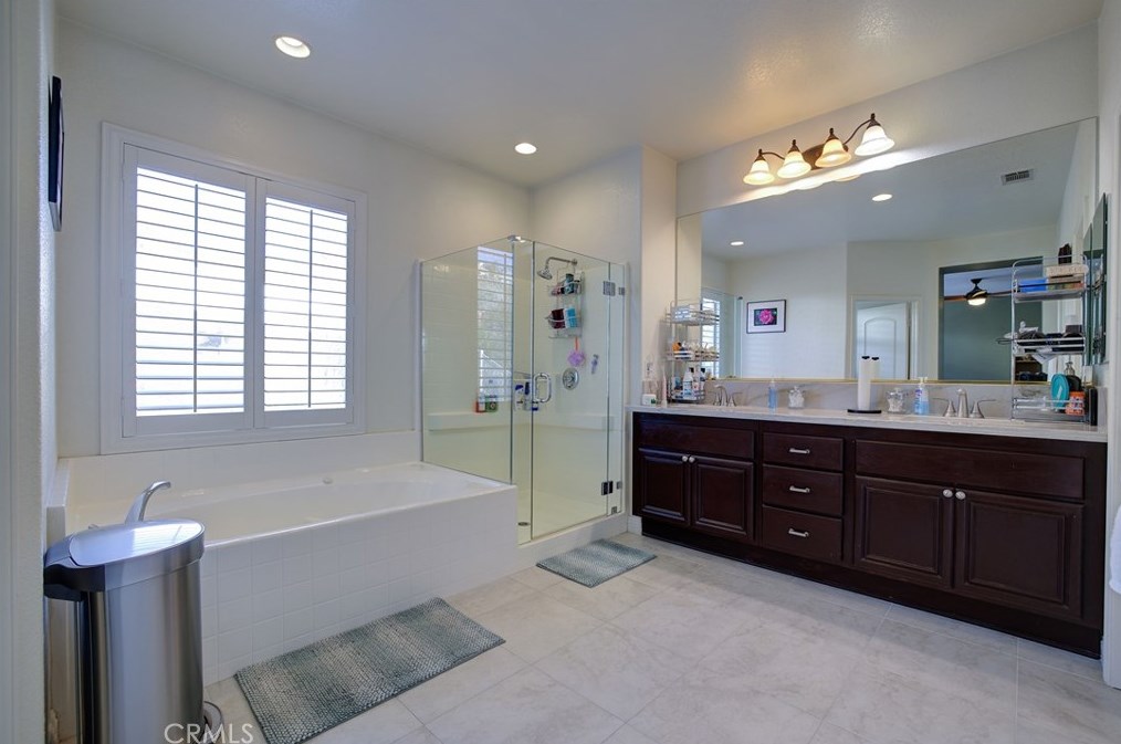 23384 Camellia Ln, Murrieta CA  92562-2229 exterior