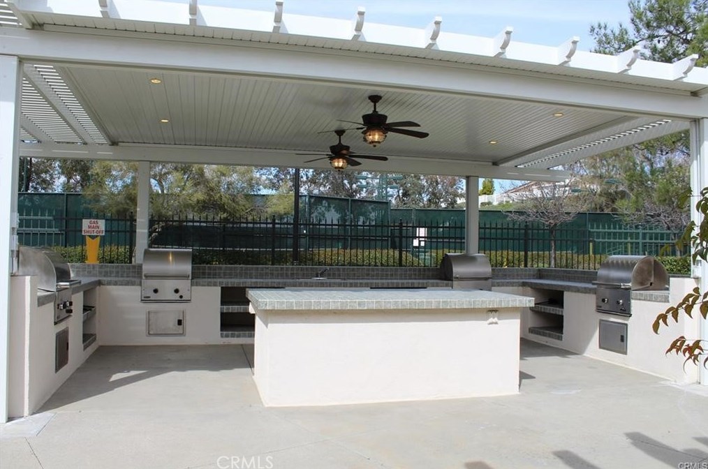 39595 Freemark Abbey, Murrieta CA  92563-4841 exterior