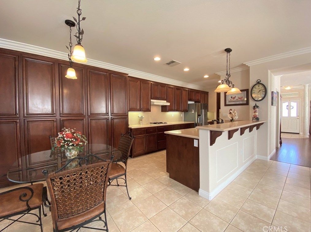 39595 Freemark Abbey, Murrieta CA  92563-4841 exterior