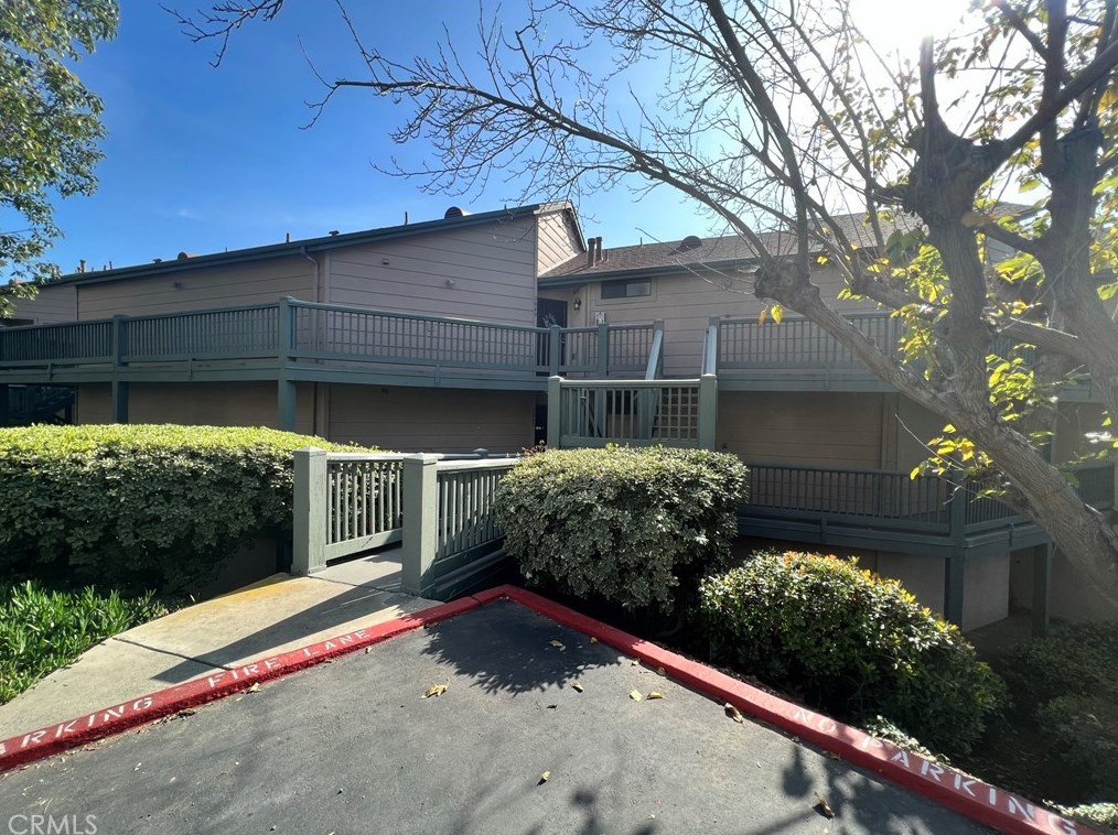 3049 Golden Oak Way, Spring Valley CA  91978-1973 exterior