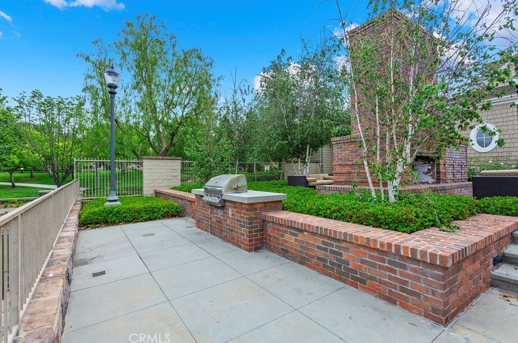 27406 Quincy Ln, Temecula CA  92591-4402 exterior