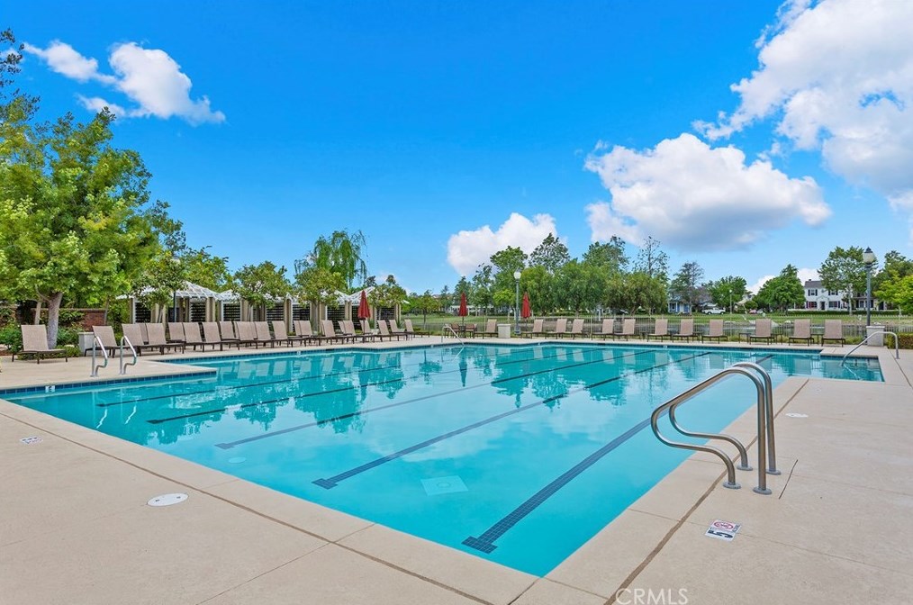 27406 Quincy Ln, Temecula CA  92591-4402 exterior