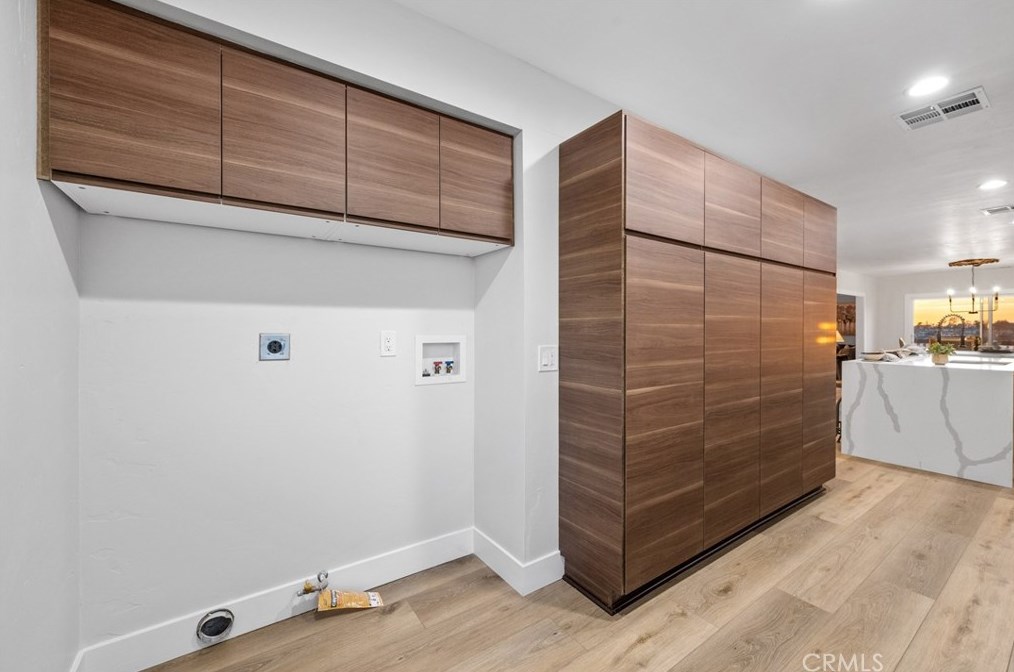 701 Fallbrook St, Fallbrook CA  92028-3443 exterior