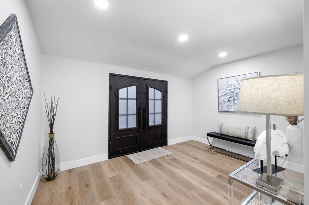 701 Fallbrook St, Fallbrook CA  92028-3443 exterior