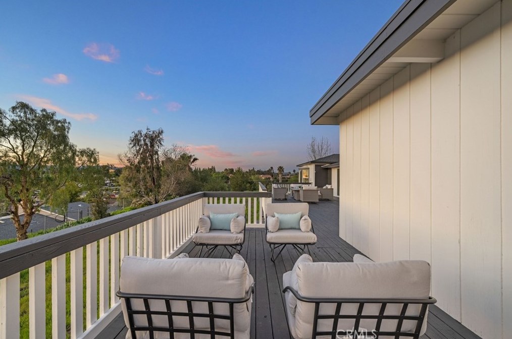 701 Fallbrook St, Fallbrook CA  92028-3443 exterior