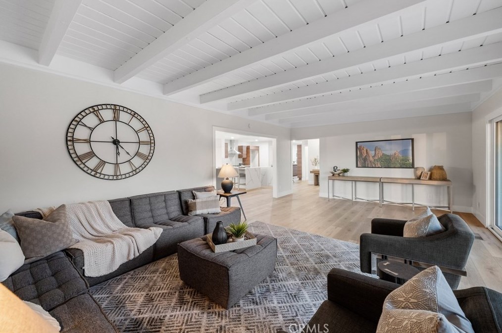 701 Fallbrook St, Fallbrook CA  92028-3443 exterior