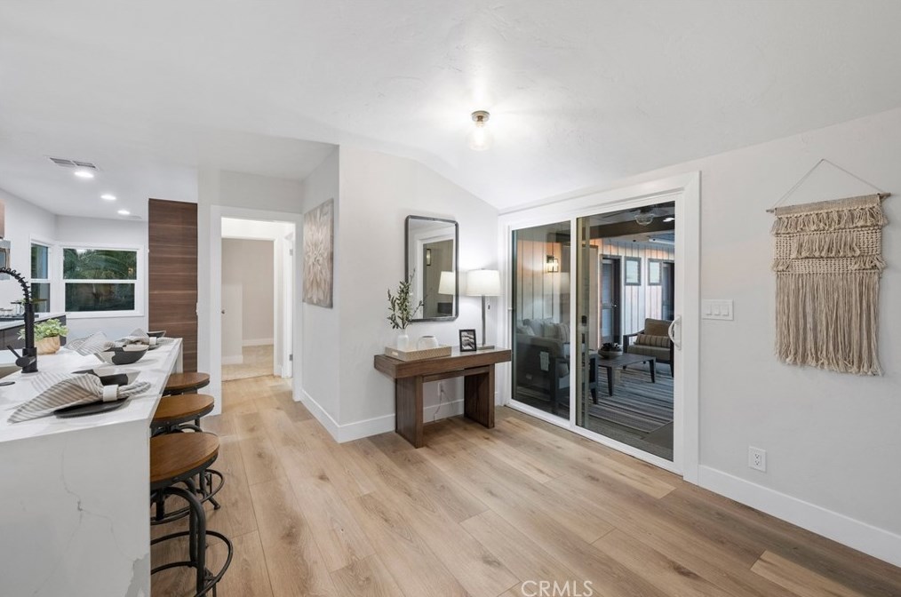 701 Fallbrook St, Fallbrook CA  92028-3443 exterior