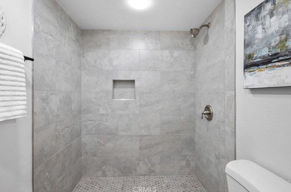 701 Fallbrook St, Fallbrook CA  92028-3443 exterior