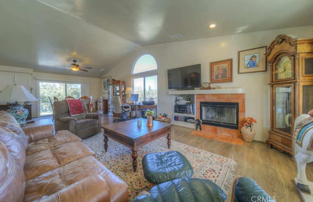 41511 Skyview Way, Aguanga CA  92536-9844 exterior