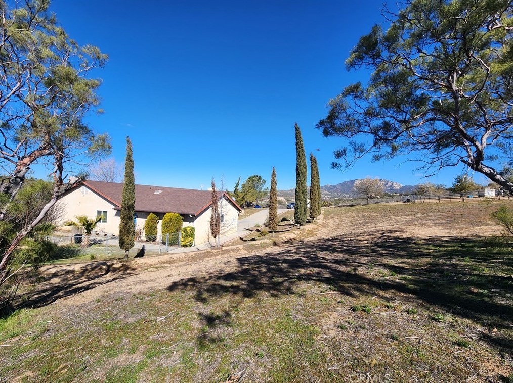 41511 Skyview Way, Aguanga CA  92536-9844 exterior
