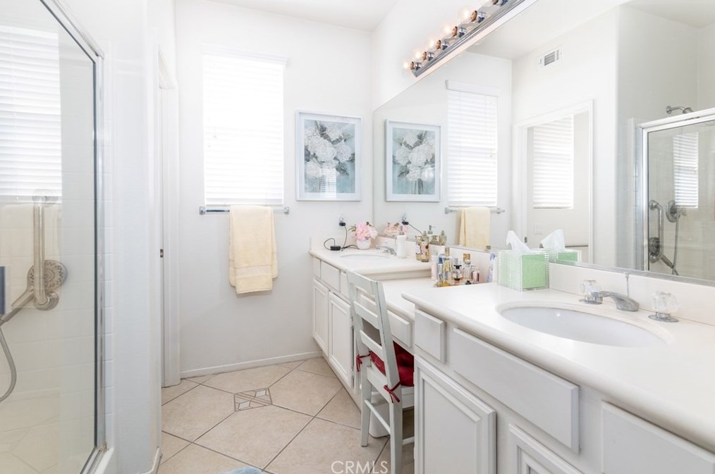 30355 Mondavi Cir, Murrieta CA  92563-4858 exterior