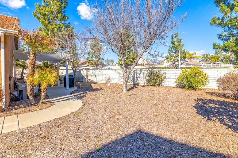 30355 Mondavi Cir, Murrieta CA  92563-4858 exterior