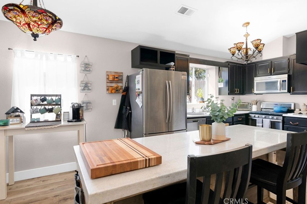 24666 Leafwood Dr, Murrieta CA  92562-4160 exterior