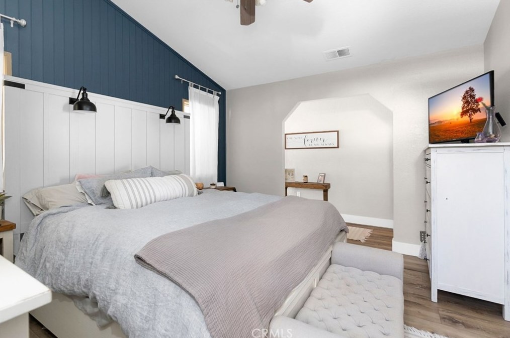 24666 Leafwood Dr, Murrieta CA  92562-4160 exterior