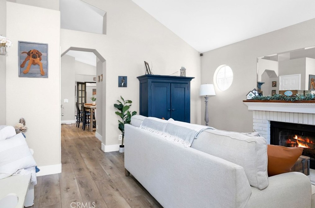 24666 Leafwood Dr, Murrieta CA  92562-4160 exterior