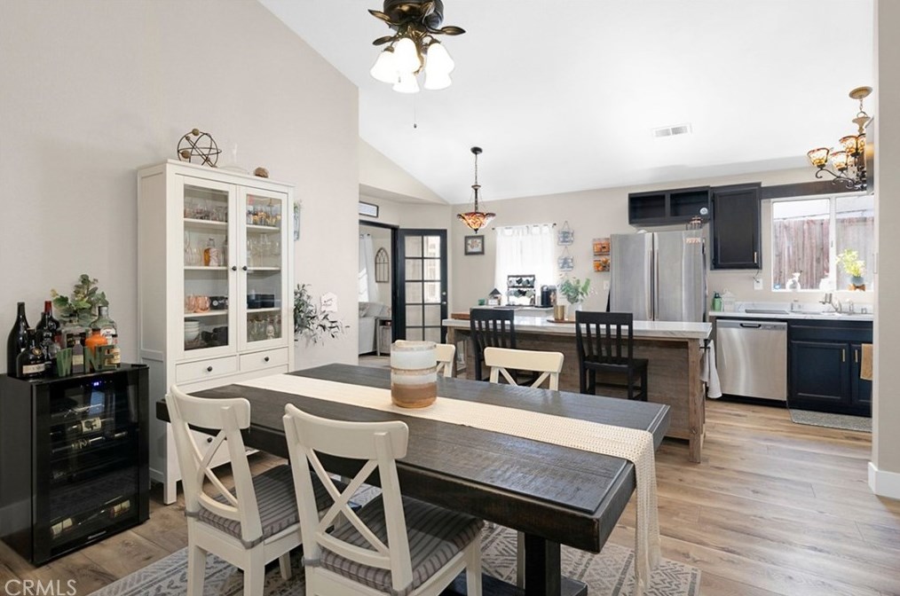 24666 Leafwood Dr, Murrieta CA  92562-4160 exterior