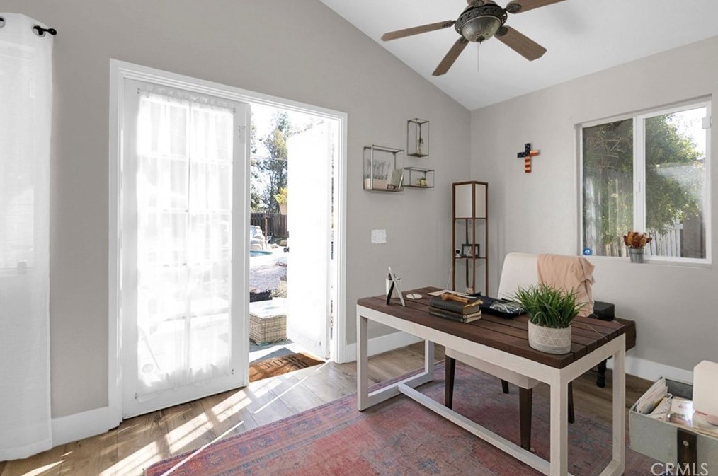 24666 Leafwood Dr, Murrieta CA  92562-4160 exterior