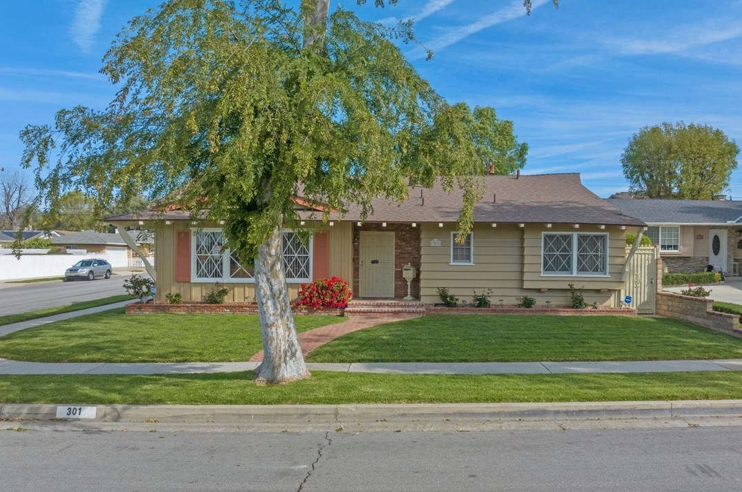 301 Rose Ave, La Habra CA  90631-3848 exterior