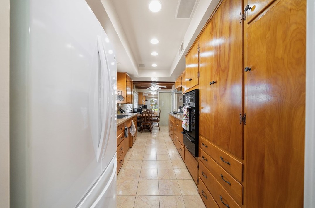 301 Rose Ave, La Habra CA  90631-3848 exterior