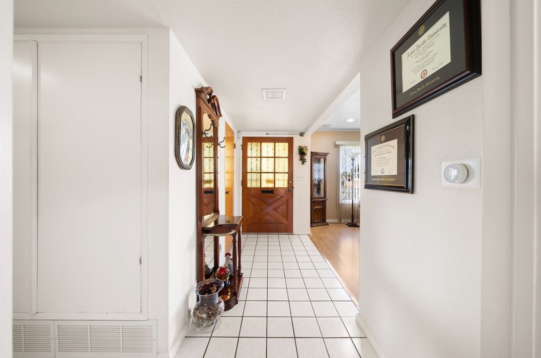 301 Rose Ave, La Habra CA  90631-3848 exterior