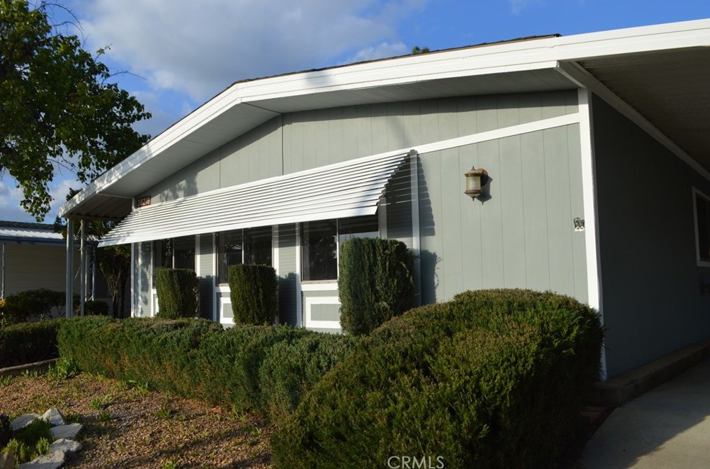 38218 Via La Colina, Murrieta CA  92563-5680 exterior