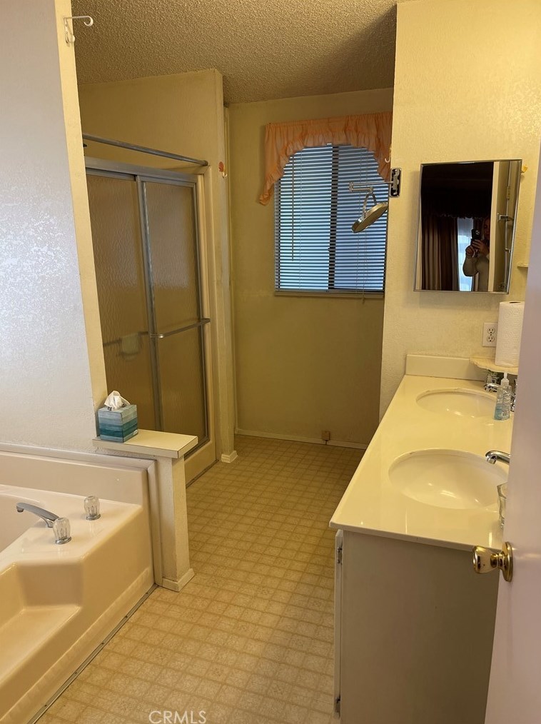 1250 Kirby St, Hemet CA  92545-3311 exterior