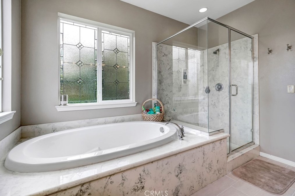 44260 Nighthawk Pass, Temecula CA  92592-1388 exterior