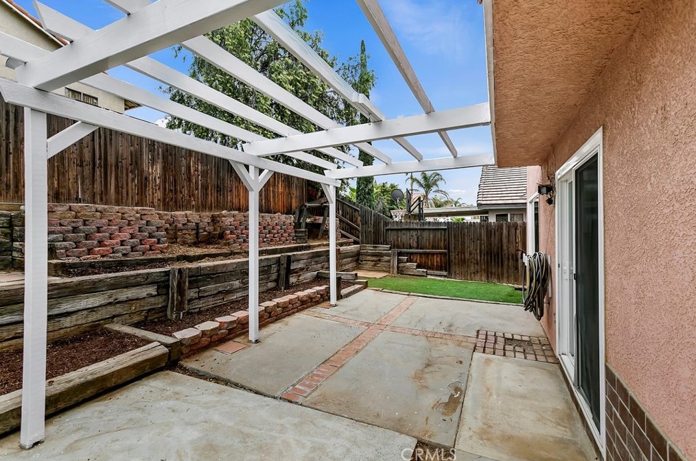 14156 Montego Bay Dr, Moreno Valley CA  92553-2905 exterior