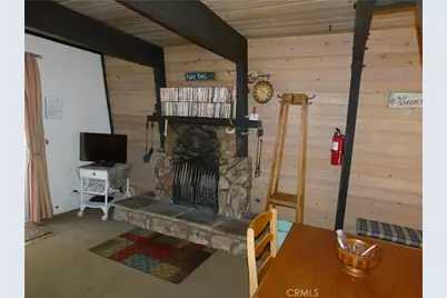 318 W Sherwood Boulevard, Big Bear City, CA 92314 - Photo 25