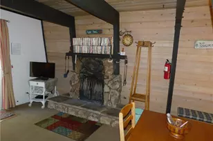 318 W Sherwood Blvd, Big Bear City, CA 92314 - Photo 25