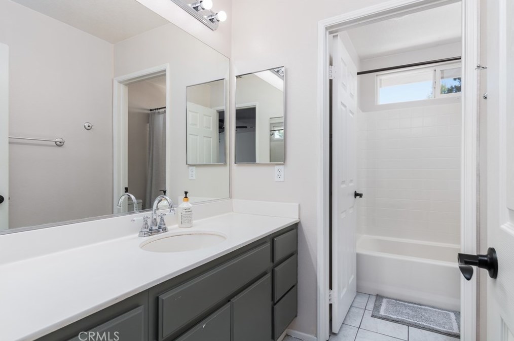 5632 Cheryl St, Hemet CA  92544-1745 exterior