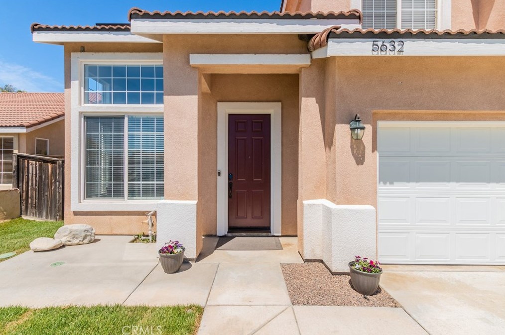 5632 Cheryl St, Hemet CA  92544-1745 exterior