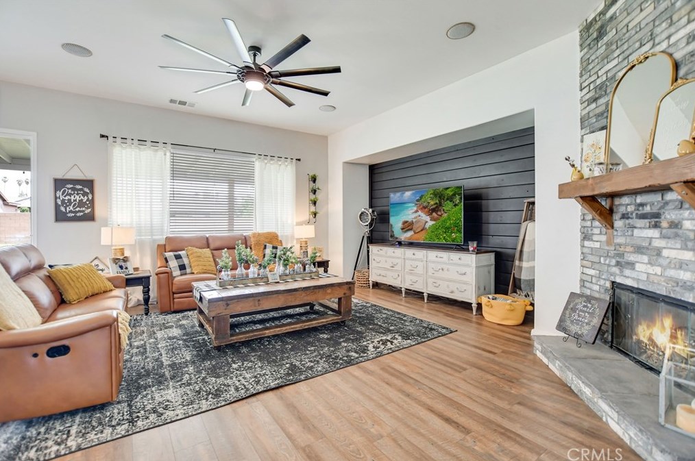 692 Alder Ct, Banning CA  92220-1291 exterior