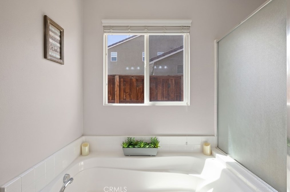 36366 Pistachio Dr, Winchester CA  92596-8653 exterior