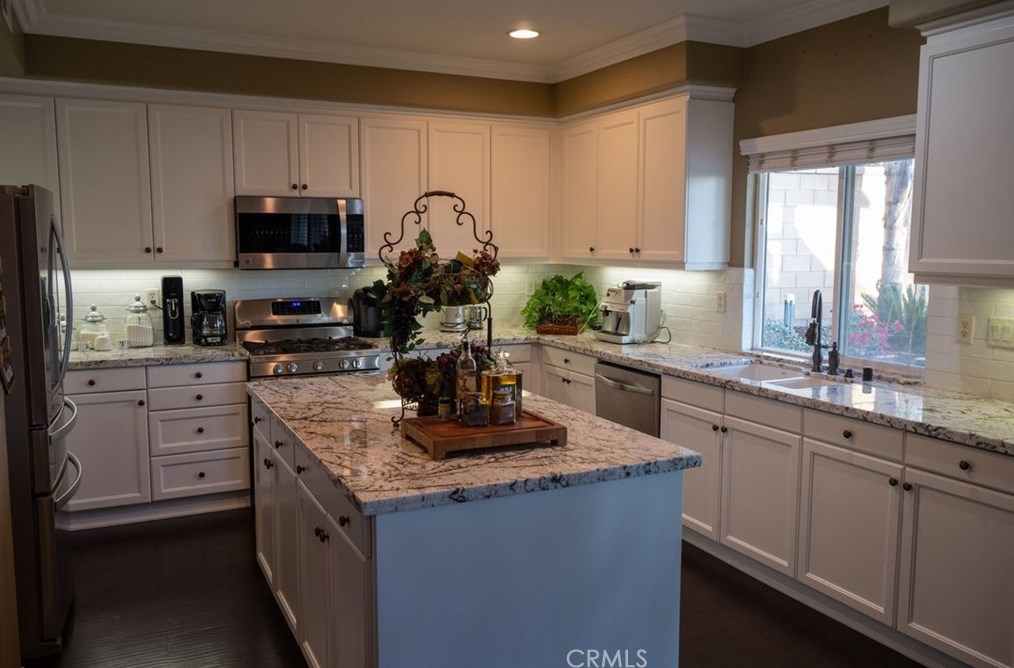 26535 Chamomile St, Murrieta CA  92562-4481 exterior