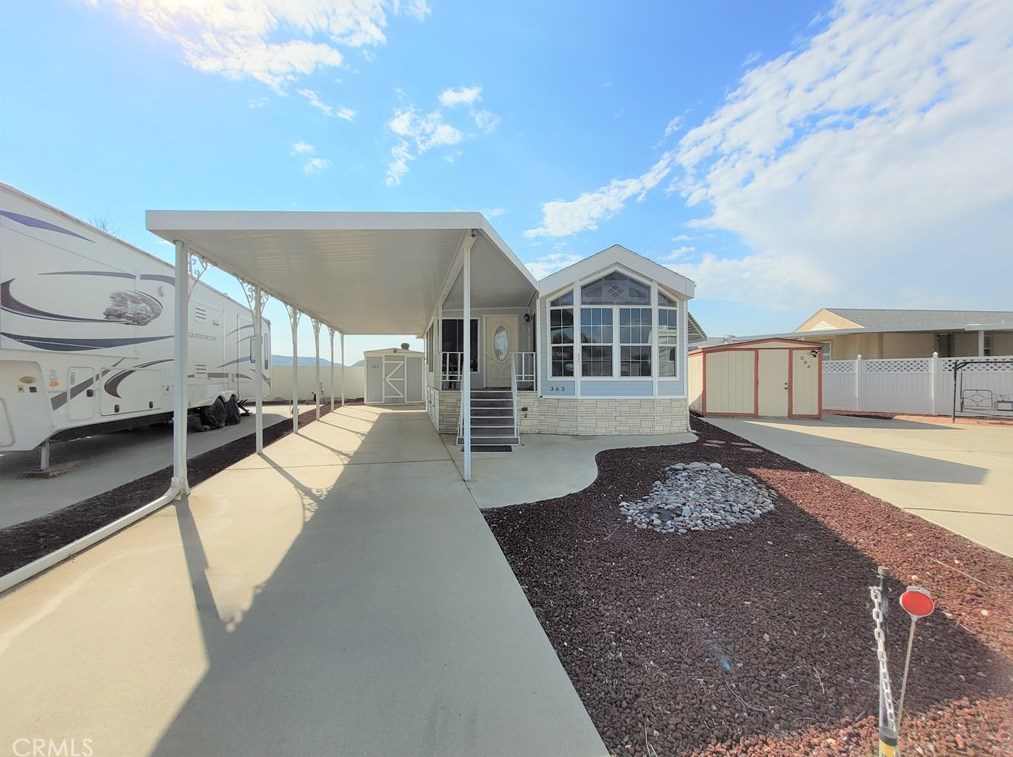 1295 Cawston Ave, Hemet CA  92545-9126 exterior