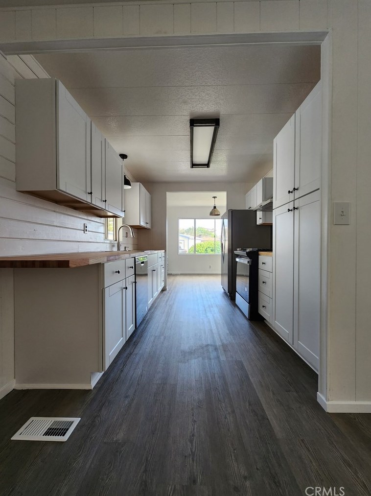 28700 Via El Avion, Murrieta CA  92563-5752 exterior