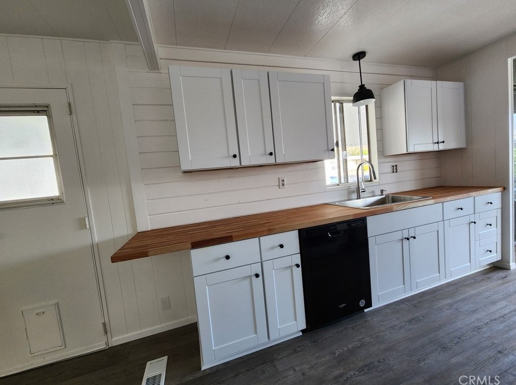 28700 Via El Avion, Murrieta CA  92563-5752 exterior