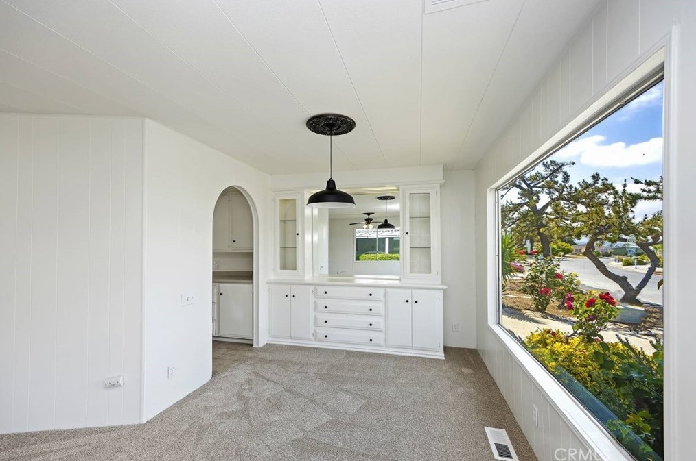 28910 Via La Rueda, Murrieta CA  92563-5728 exterior