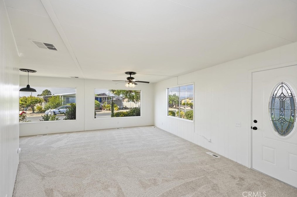 28910 Via La Rueda, Murrieta CA  92563-5728 exterior