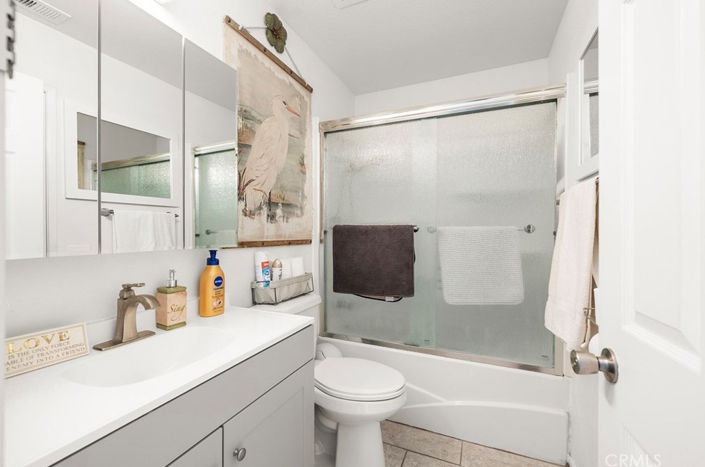 24746 Morningstar Dr, Murrieta CA  92562-4117 exterior