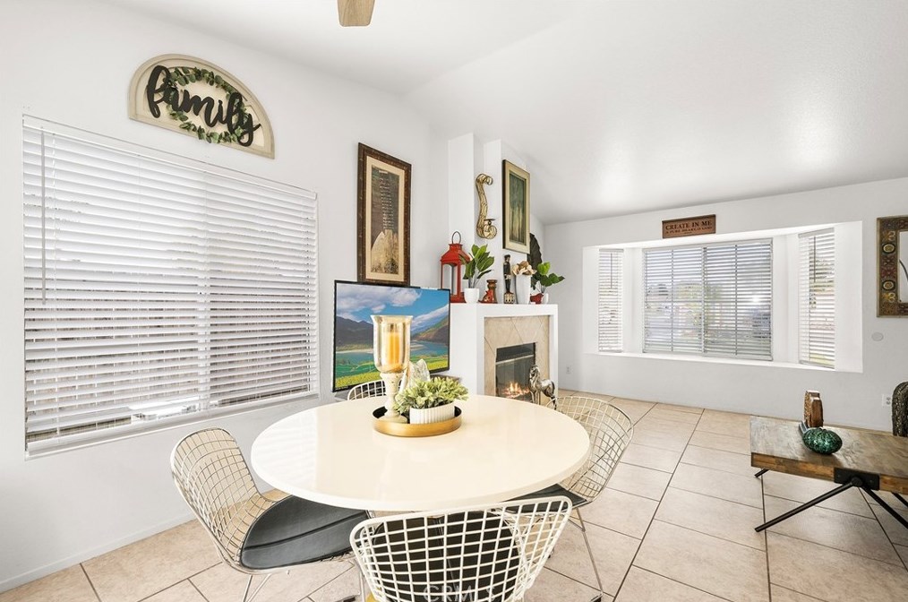 24746 Morningstar Dr, Murrieta CA  92562-4117 exterior