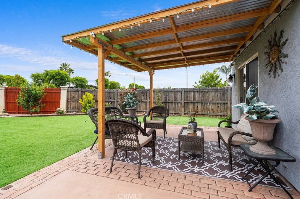 24746 Morningstar Dr, Murrieta CA  92562-4117 exterior