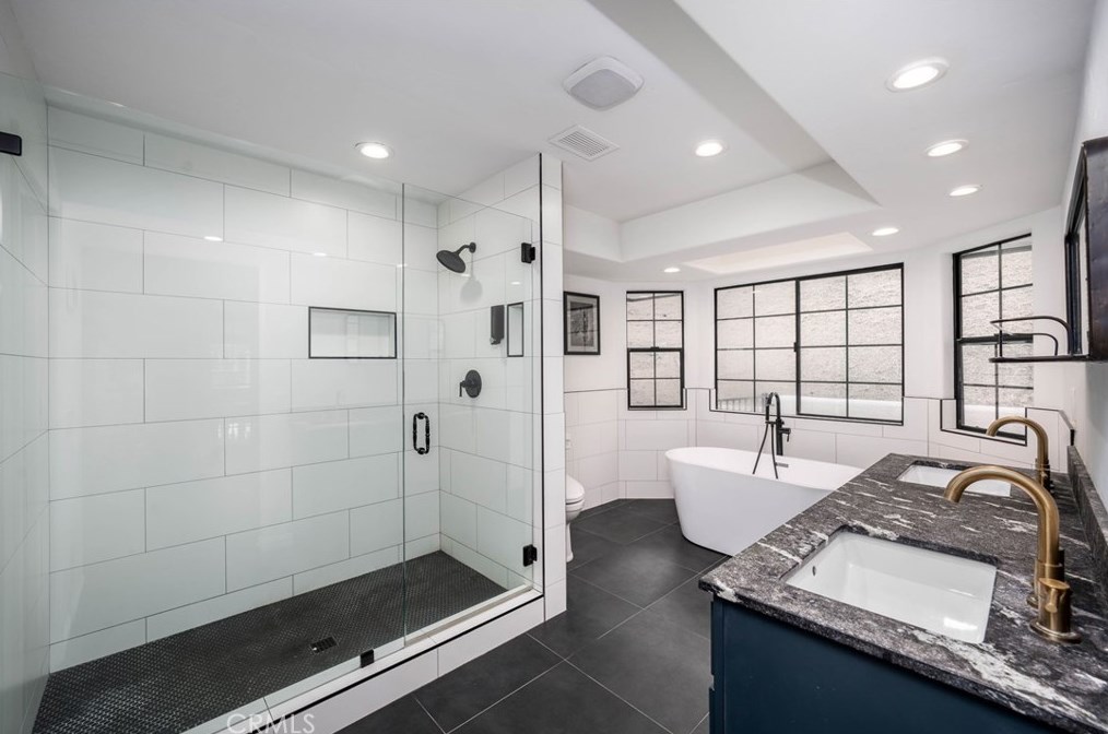 210 Ridge Dr, Fallbrook CA  92028-2624 exterior