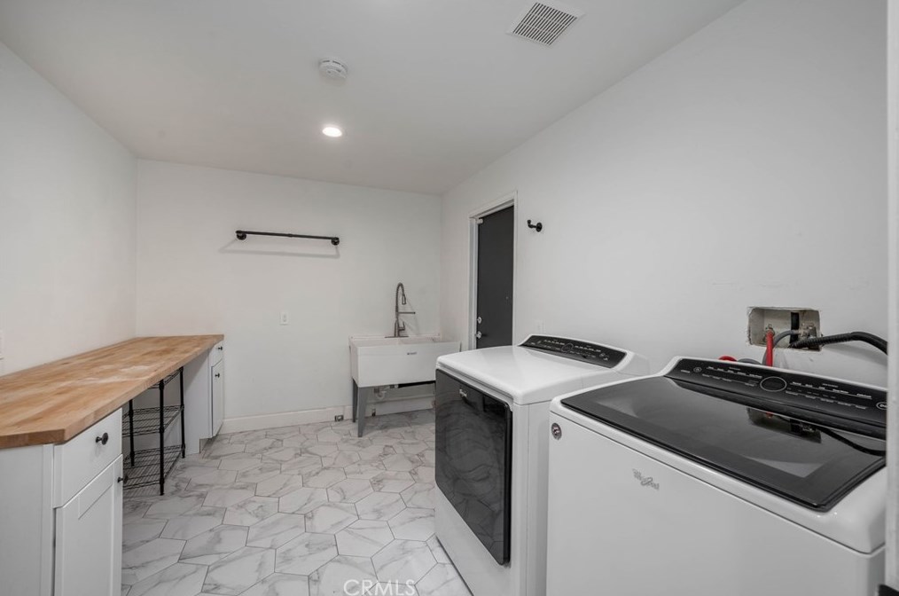 210 Ridge Dr, Fallbrook CA  92028-2624 exterior