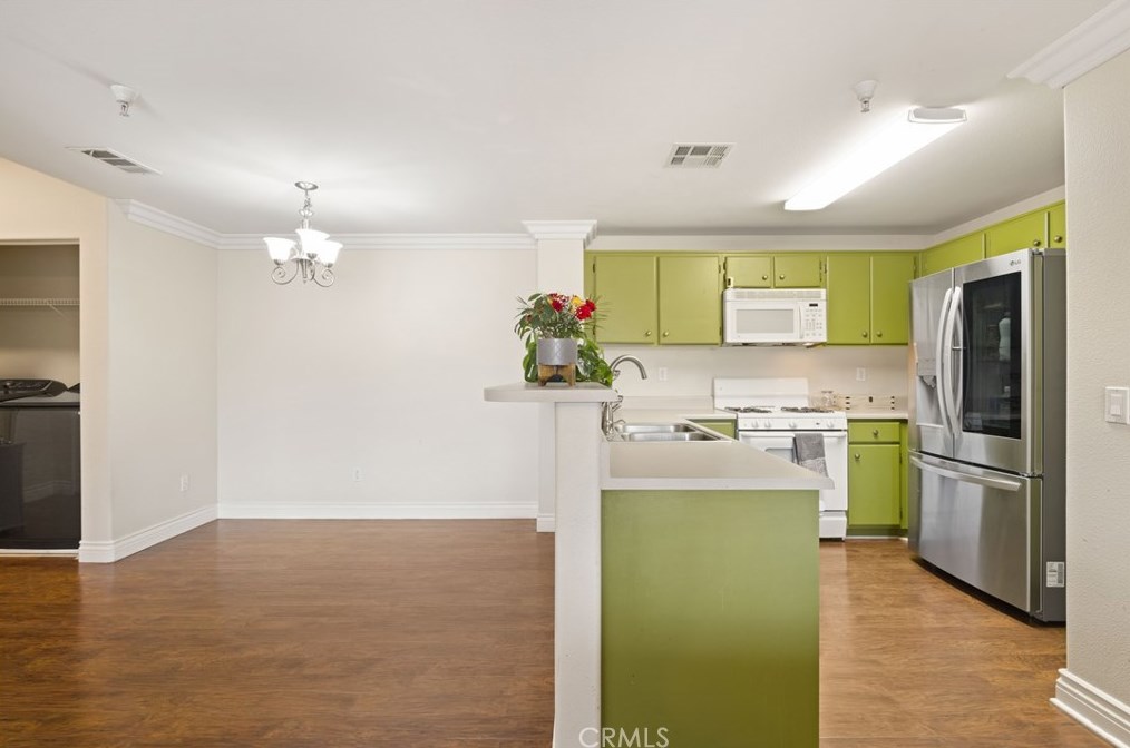 31244 Taylor Ln, Temecula CA  92592-2811 exterior