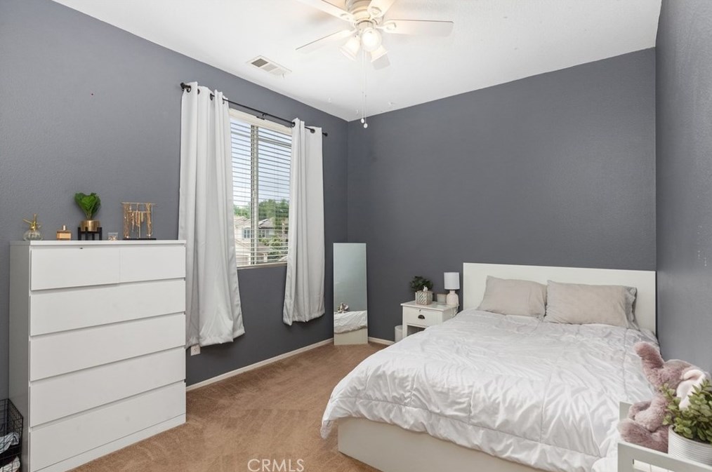 32996 Valence Ct, Temecula CA 92592-4377 exterior