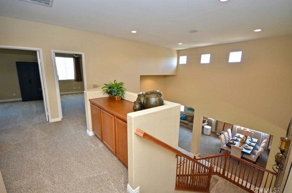 41523 Grand View Dr, Murrieta CA  92562-2251 exterior